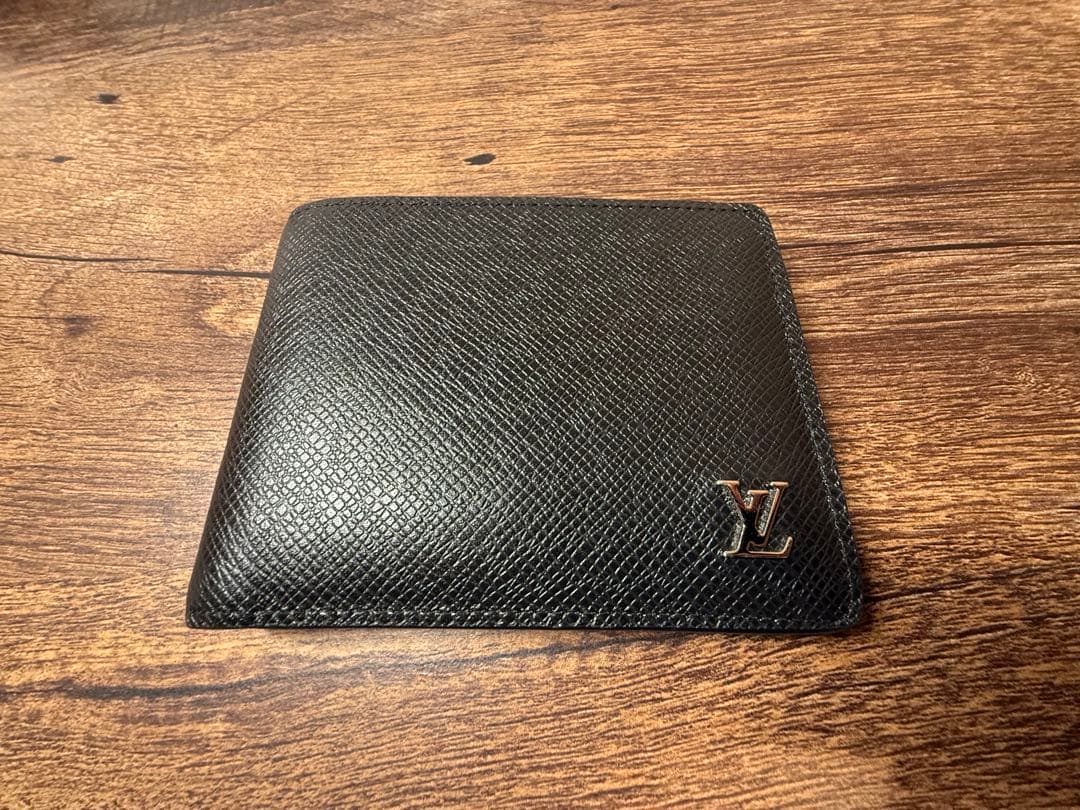 【超美品】　値下げ‼️ LOUIS VUITTON 二つ折り財布