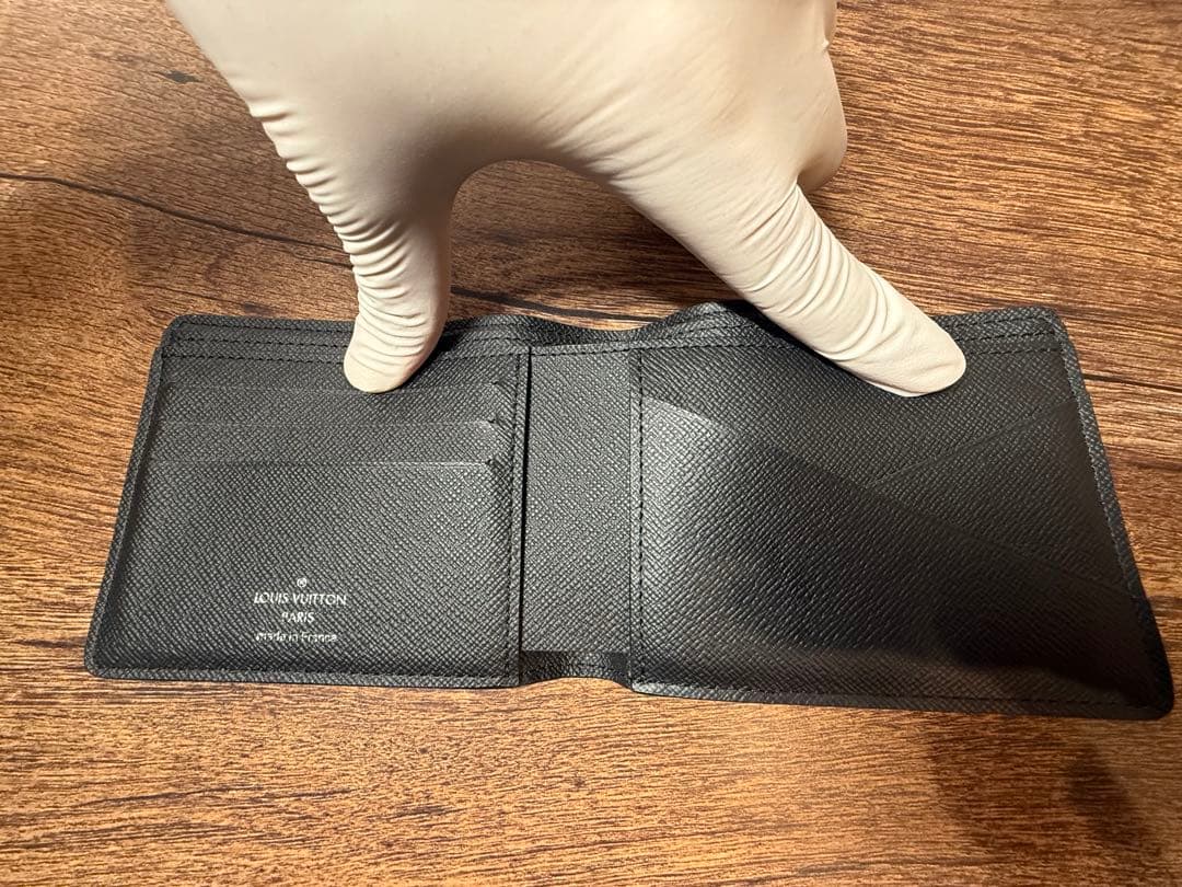 【超美品】　値下げ‼️ LOUIS VUITTON 二つ折り財布