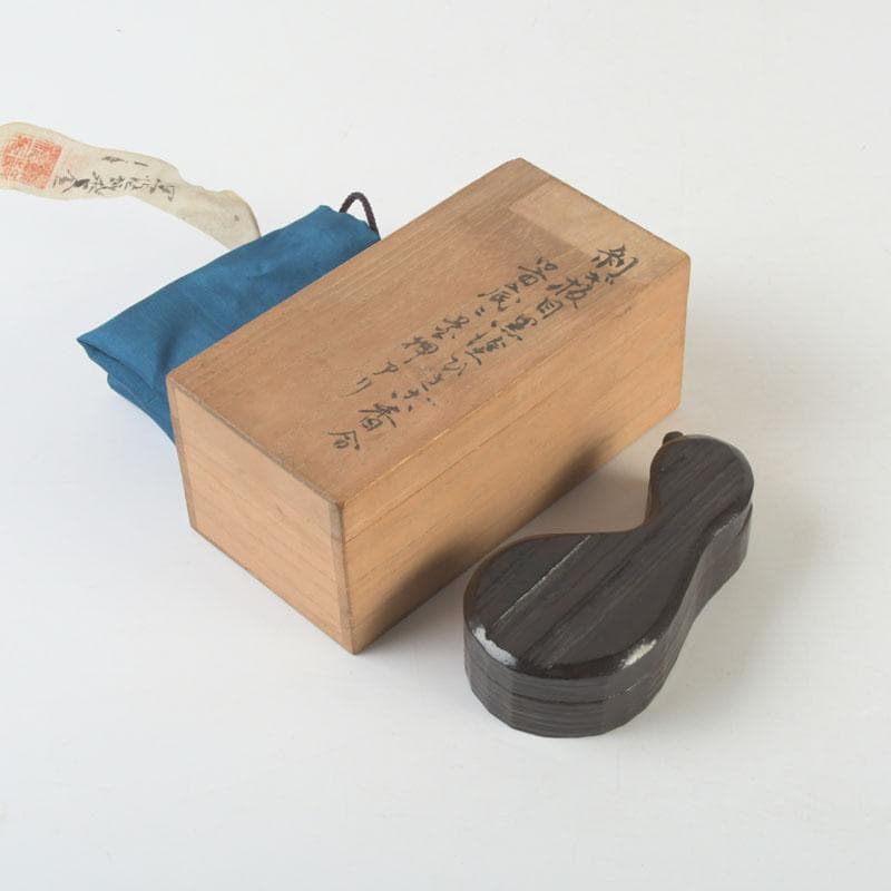 茶道具　黒塗　瓢箪形　香合　花押あり　時代箱　V　9880