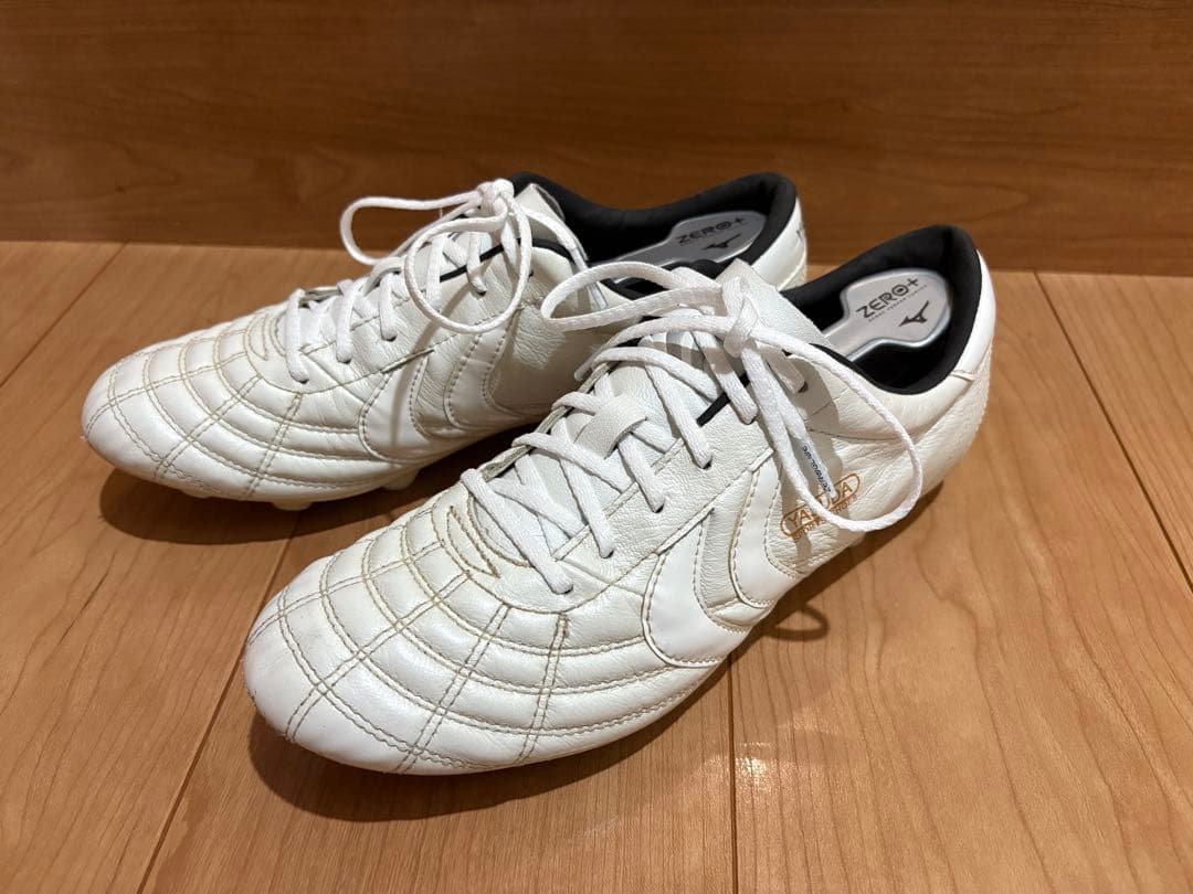 【美品】YASUDA ヤスダ 24.5cm サッカースパイク レガリスタPro