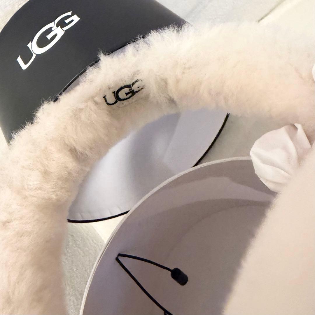 UGG ベージュ フェイクファー 耳あて