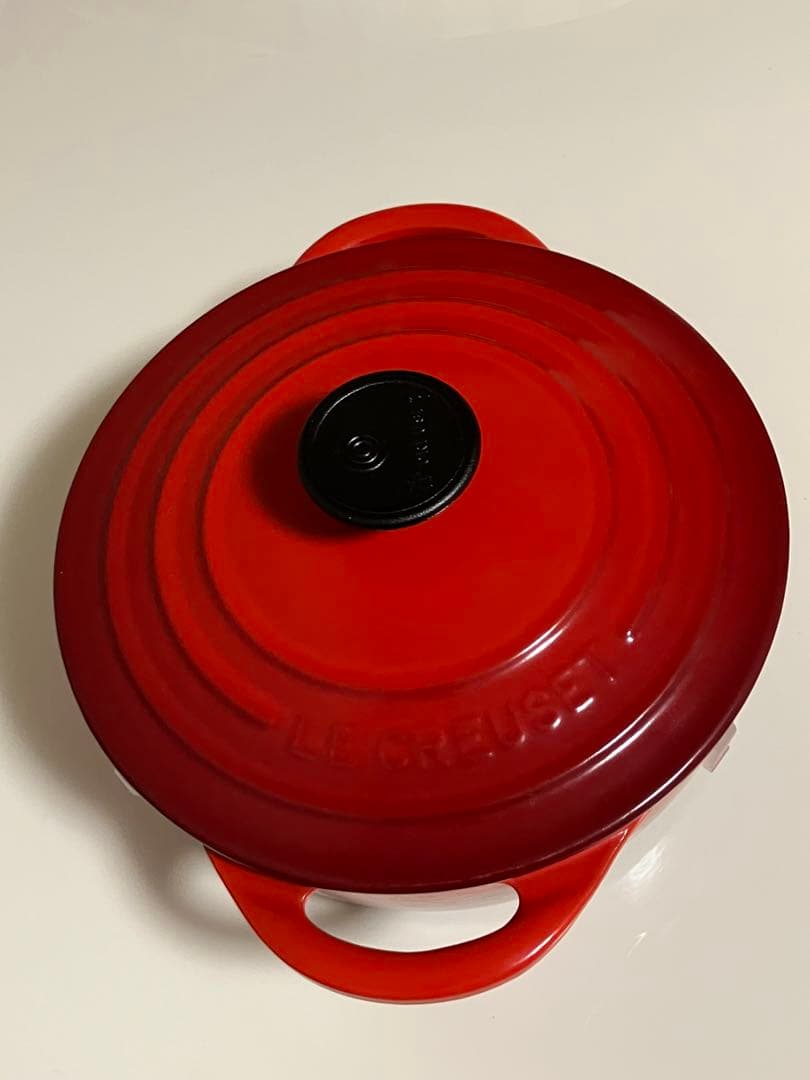 LE CREUSET ル・クルーゼ ココットロンド チェリーレッド 両手鍋18㎝