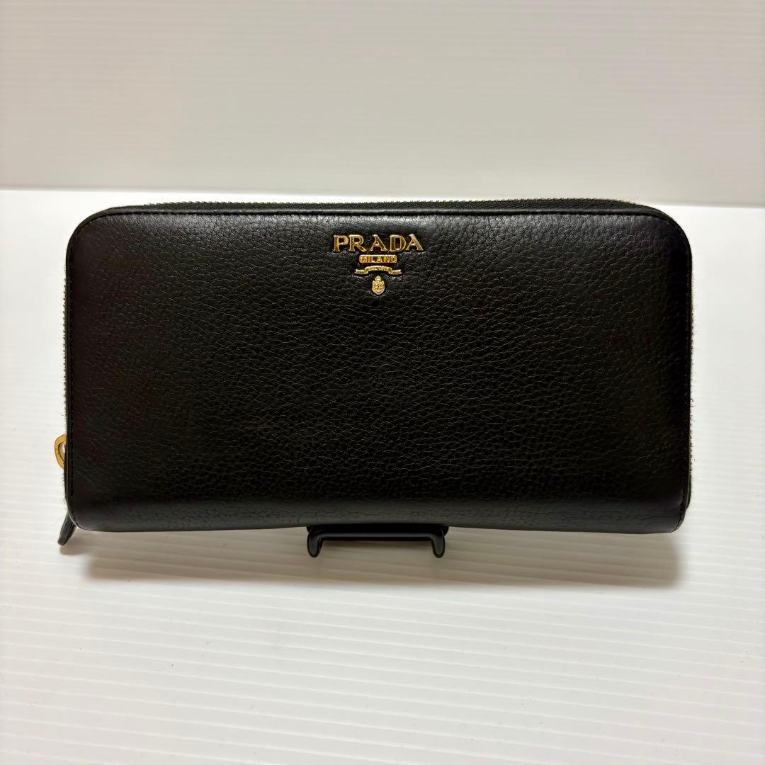 プラダ　PRADA 財布　長財布　ラウンドファスナー