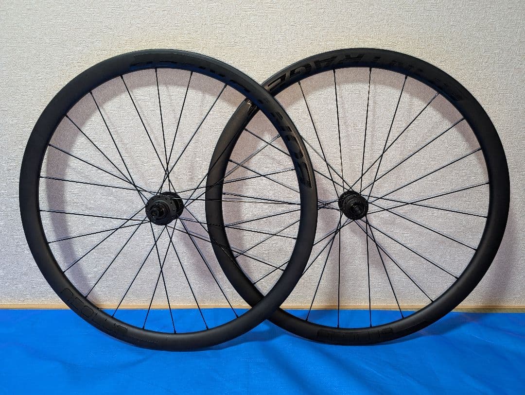 ブラック カーボン　完組ホイール 　アイオロス　エリート　35　XDR