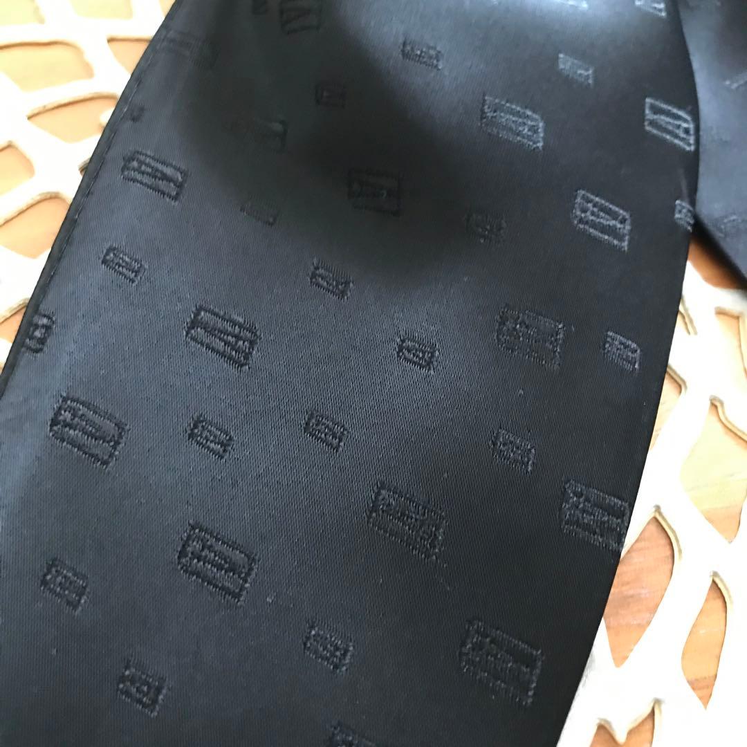 MT様　アレクサンドルドゥパリ黒 リボンシュシュ