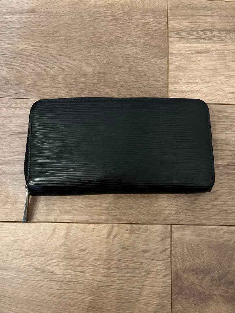 Louis Vuitton エピ ブラック 長財布 used