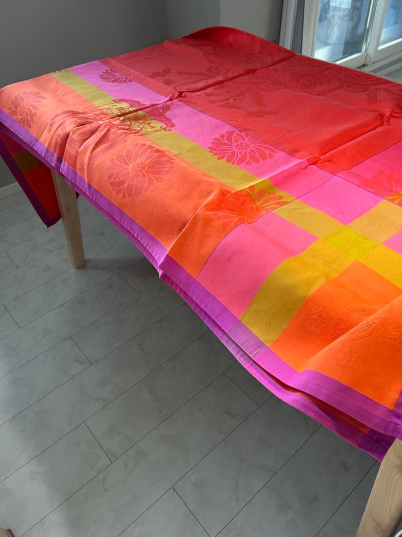 Jacquard 花模様テーブルクロス