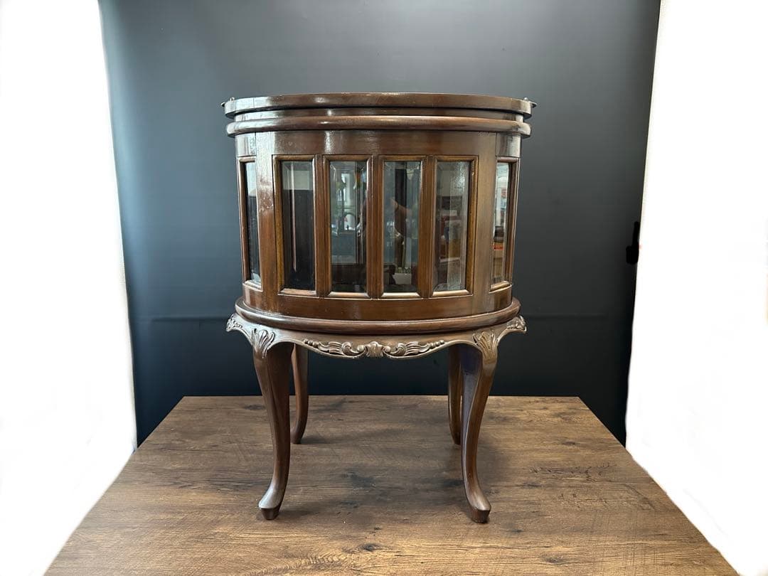 英国アンティーク　ティーキャビネット