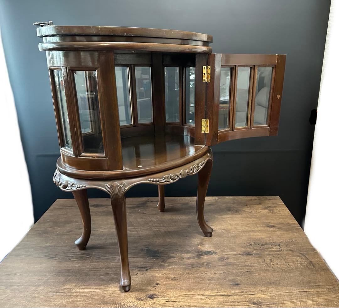 英国アンティーク　ティーキャビネット