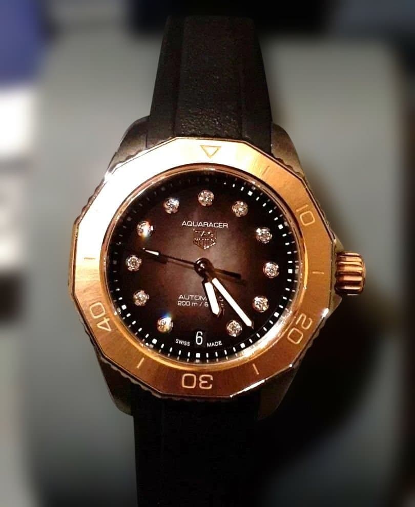 ダイヤ付　タグホイヤー アクアレーサー プロフェッショナル200 デイト　腕時計