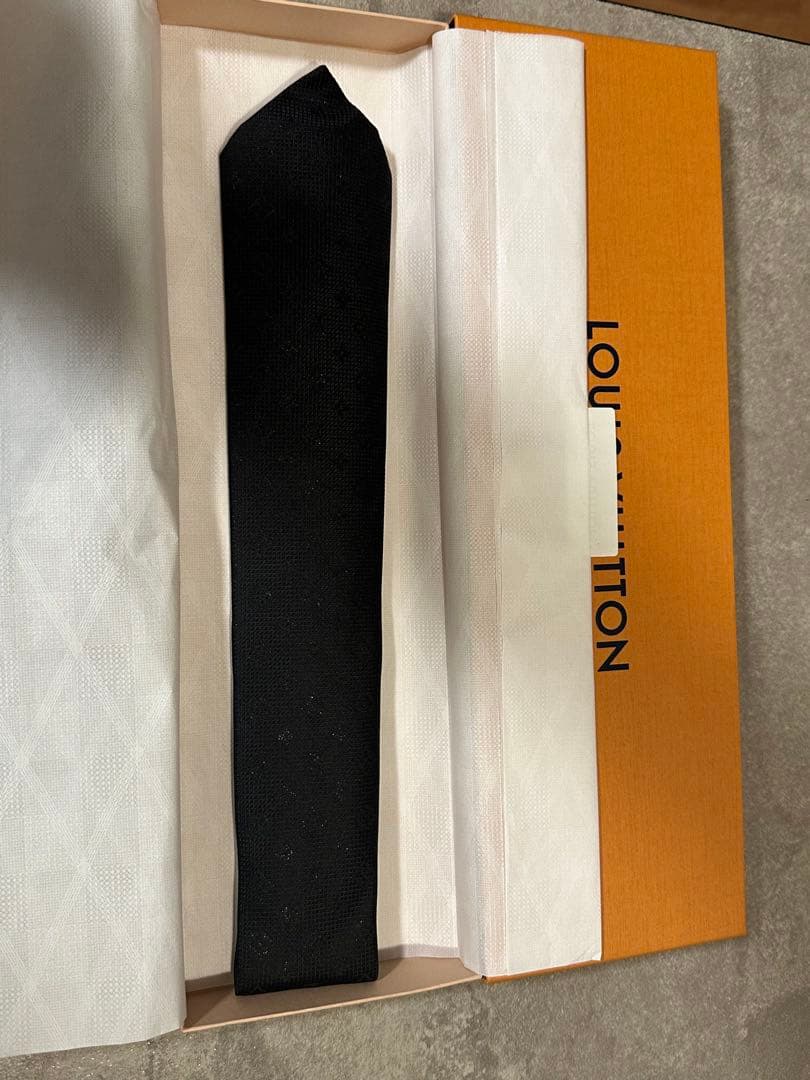 LOUIS VUITTON ブラック ネクタイ