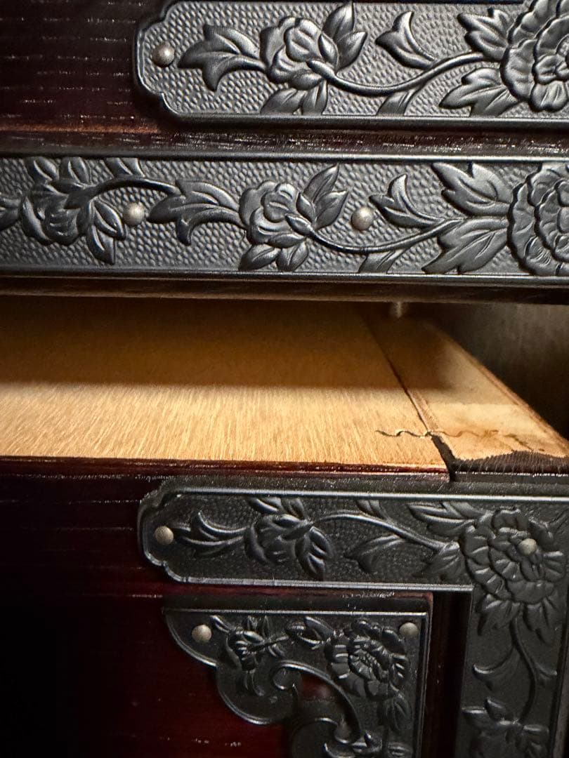 水屋箪笥 和箪笥 岩谷堂箪笥 桐箪笥 日本製 国産家具 ケヤキ タンス 家具