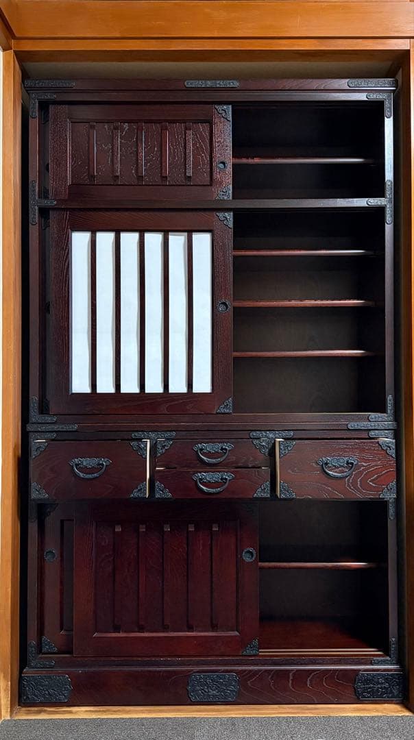 水屋箪笥 和箪笥 岩谷堂箪笥 桐箪笥 日本製 国産家具 ケヤキ タンス 家具