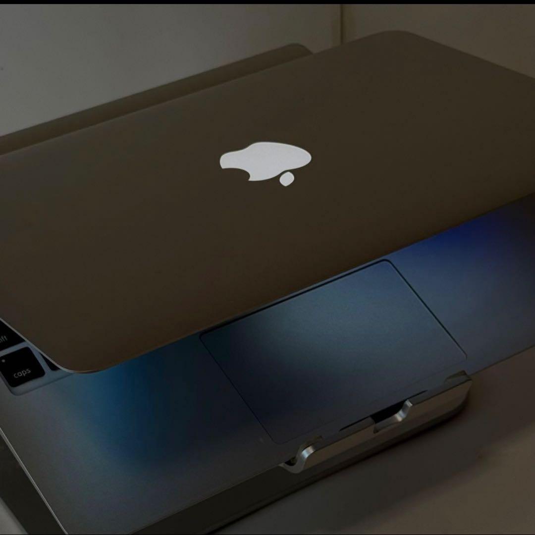 【薄型軽量】美品☆MacBook Air 11㌅ 互換Office/ZOOM搭載