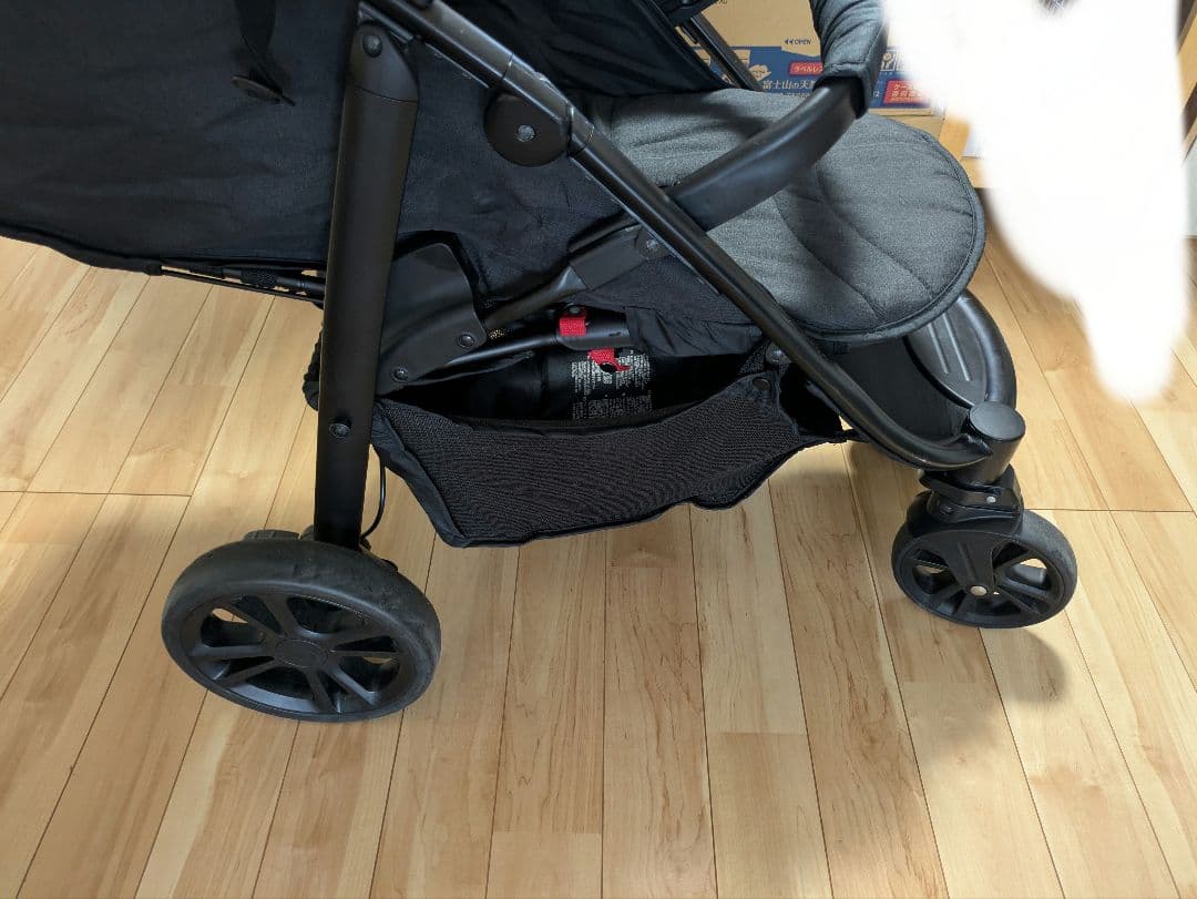 【もみぢ】カトージ　ジョイー　4輪ベビーカー