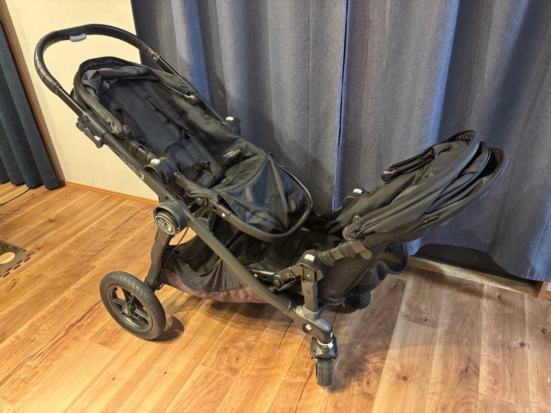 ベビージョガー　ベビーカー　バギーシティセレクト2人乗り　双子　発送費出品者負担