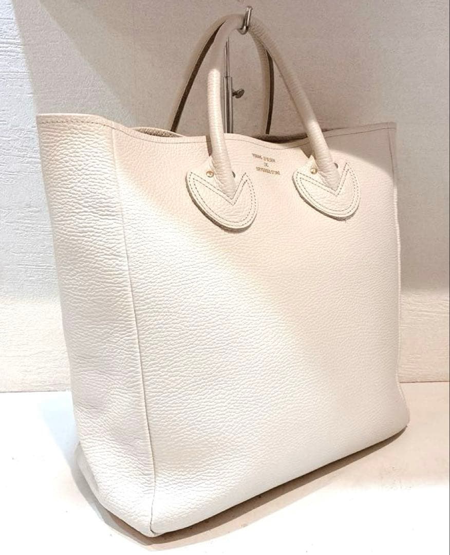 【美品】YOUNG&OLSEN エンボスドレザートート　M オフホワイト