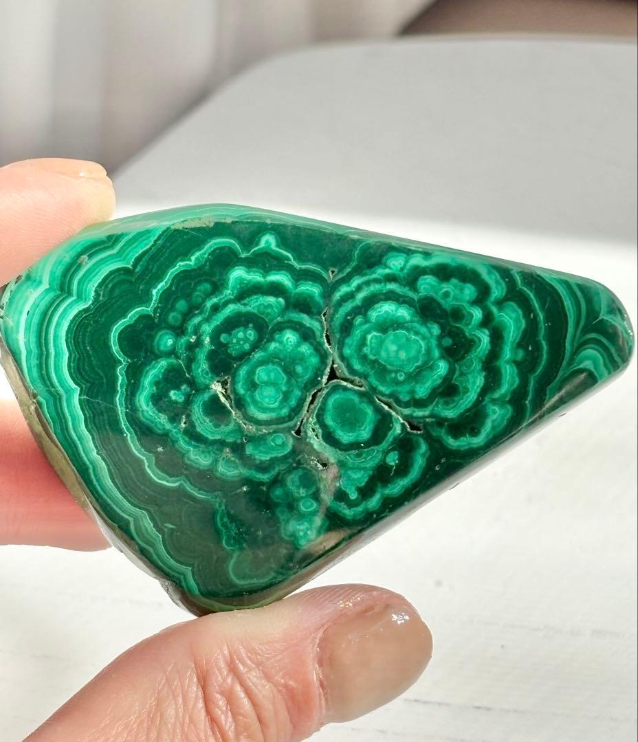 《デッドストック・高品質》極上バンディング＆ジオード　マラカイトスライス