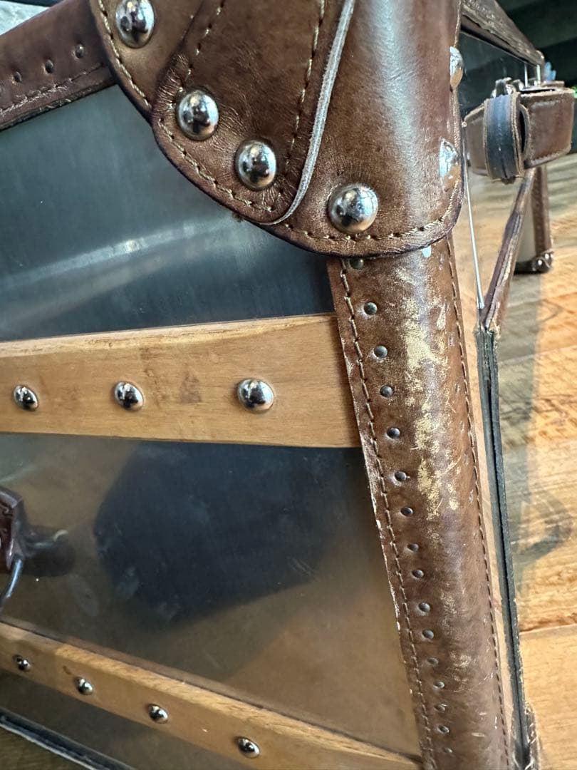 センターテーブル・ローテーブル HALO SLAB SMALL COFFEE TABLE