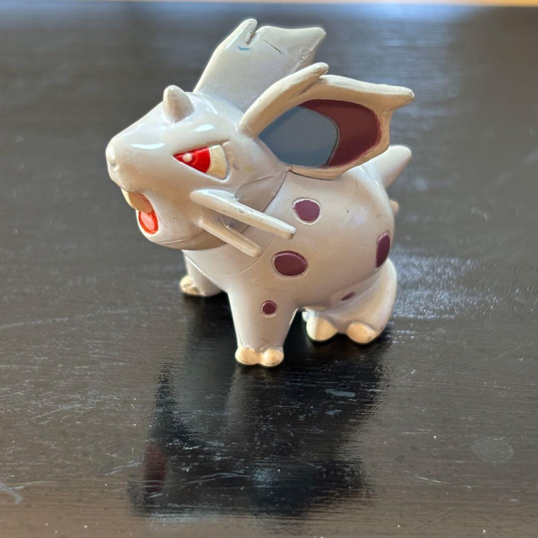 ポケモン　モンコレ　ニドラン♀【初期】