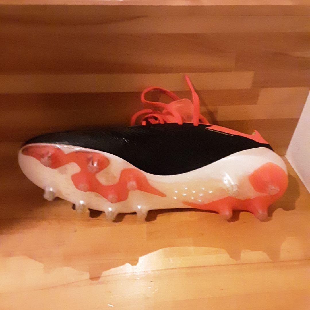 adidas プレデター サッカーシューズ スパイク