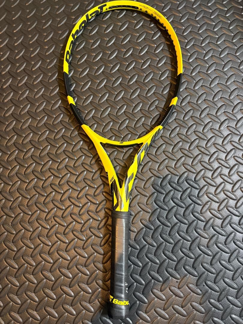 d*2様 バボラ 2019 ピュアアエロ 国内正規品　G2　ラケットケース付き