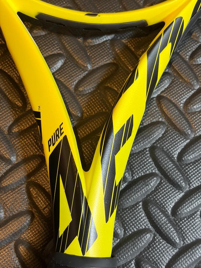 d*2様 バボラ 2019 ピュアアエロ 国内正規品　G2　ラケットケース付き