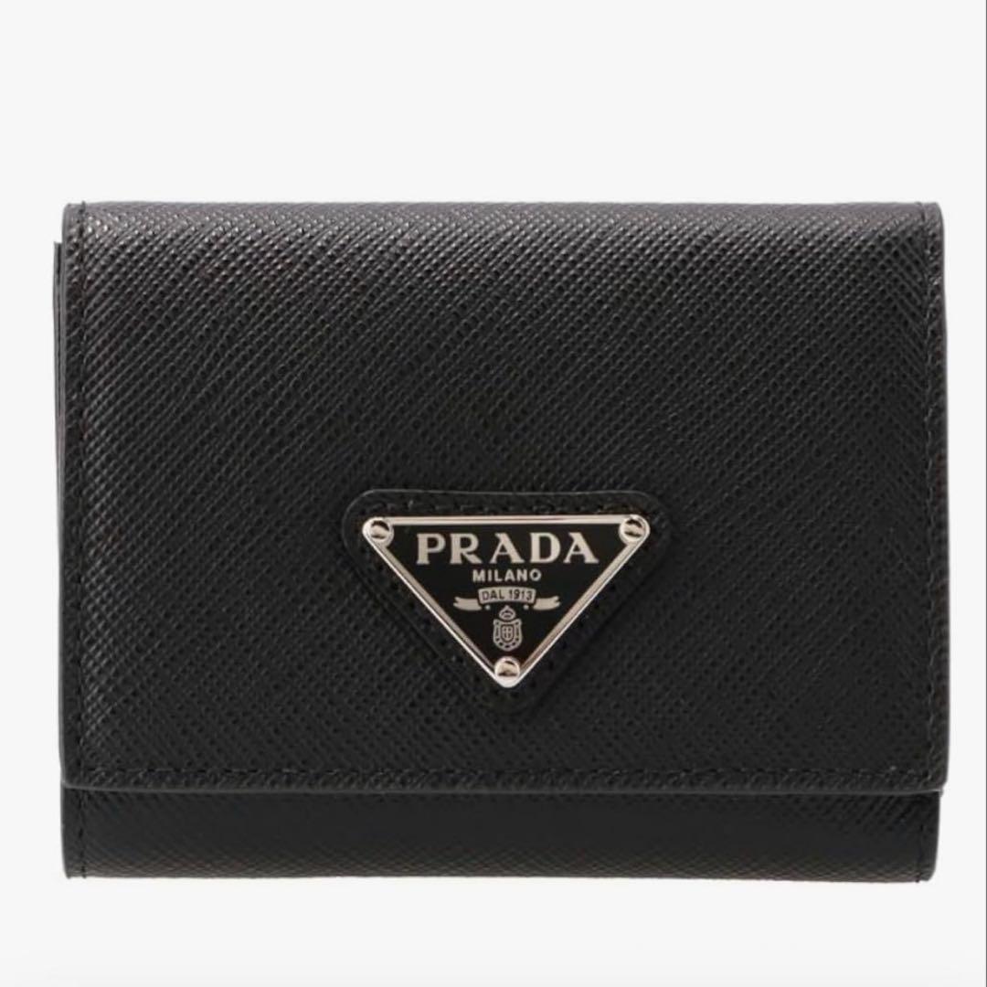PRADA サフィアーノトライアングル コンパクトウォレット