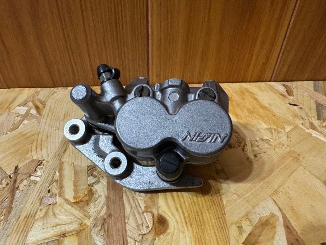 ftr223 ブレーキキャリパー　OH済み