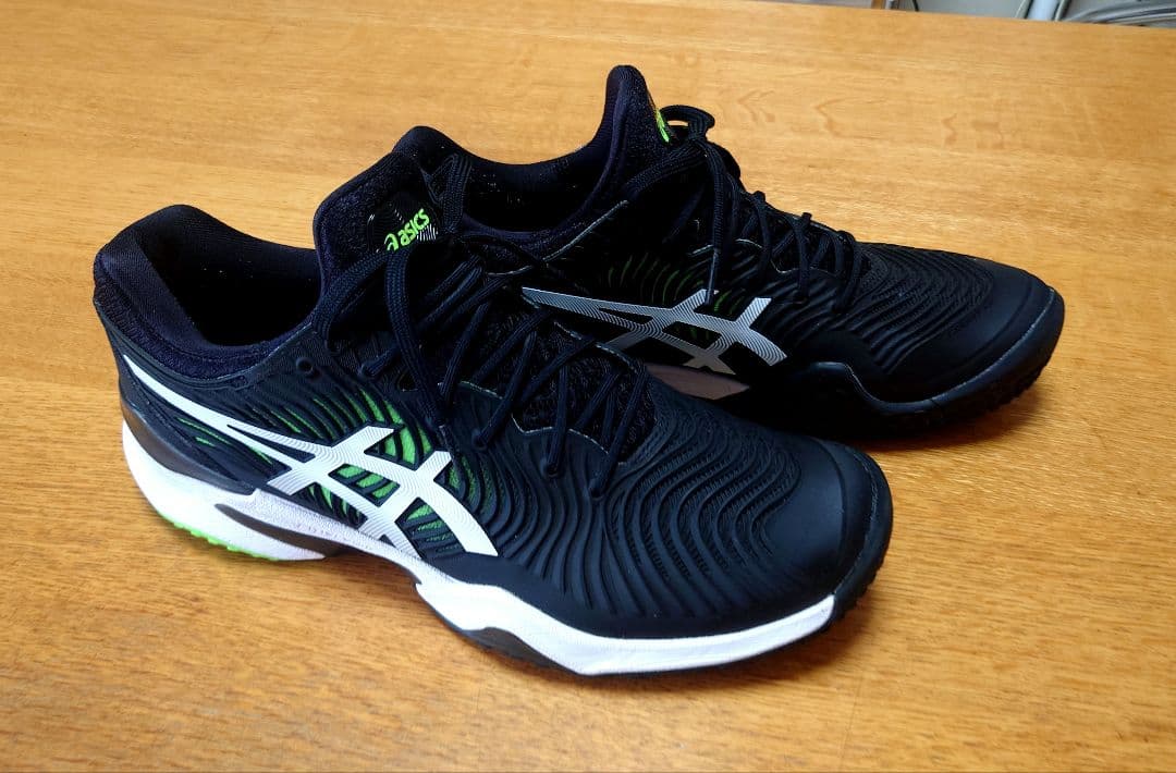 asics テニスシューズ 黒/白/緑　COURT FF 2 OC