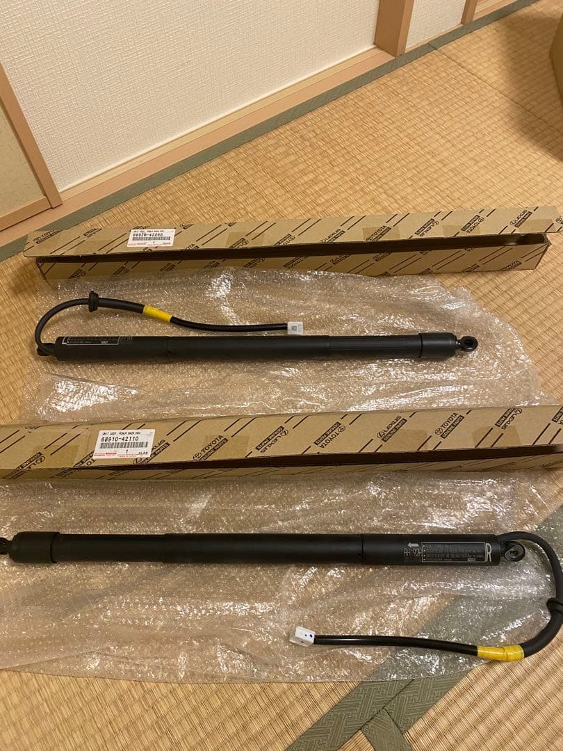 RAV4 パワーバックドアダンパー