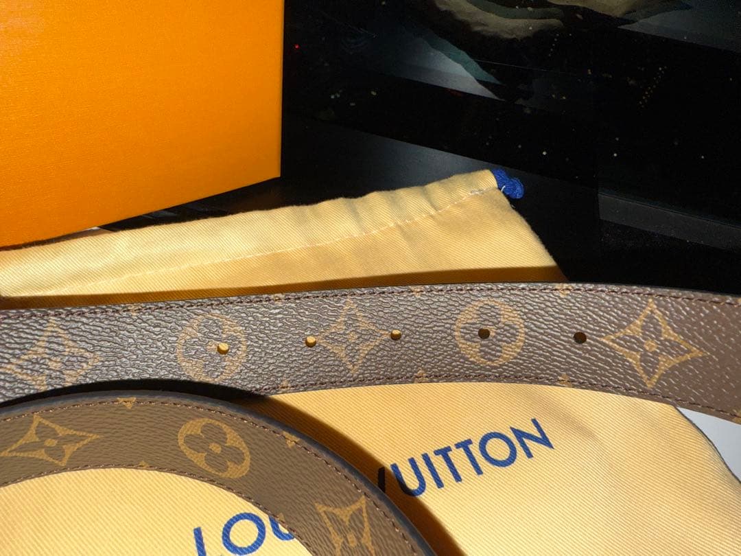 VUITTON ベルト