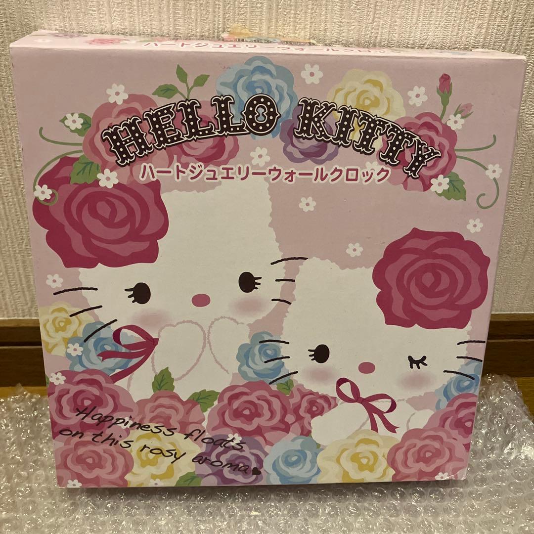 ハローキティ　ハートジュエリーウォールクロック　掛け時計　ローズな幸せ　まつ毛