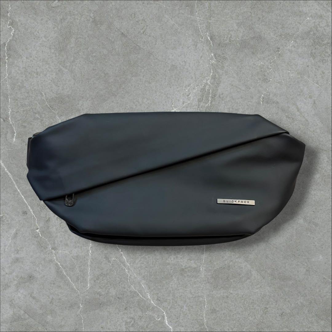 【早い者勝ち・極美品】QUICK PACK 9インチ ボディバッグ ショルダー