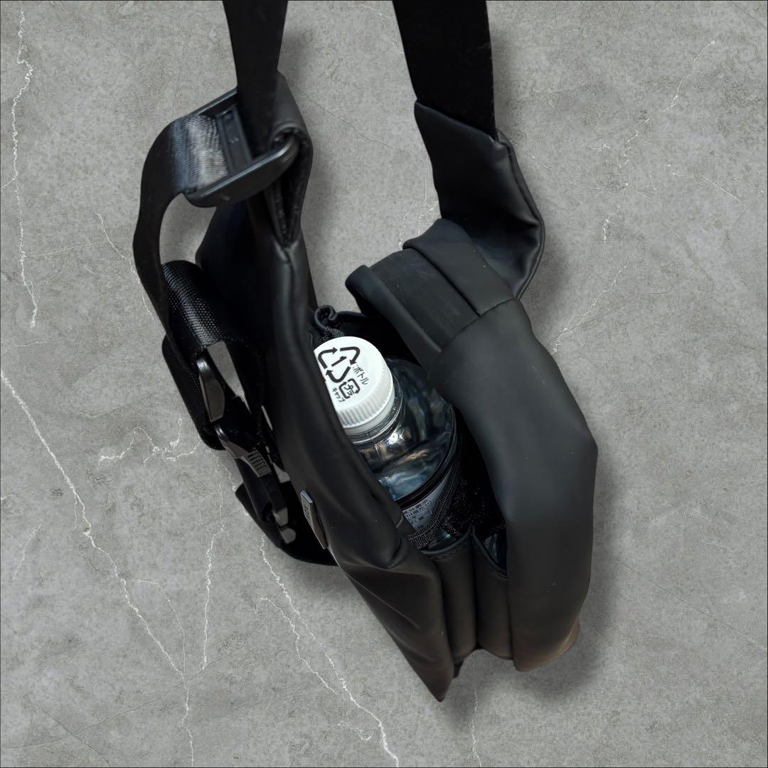 【早い者勝ち・極美品】QUICK PACK 9インチ ボディバッグ ショルダー