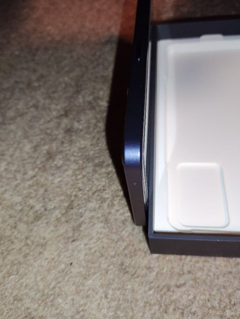 OPPO Reno7 A 使用頻度少なめ 目立った傷もなくキレイです。