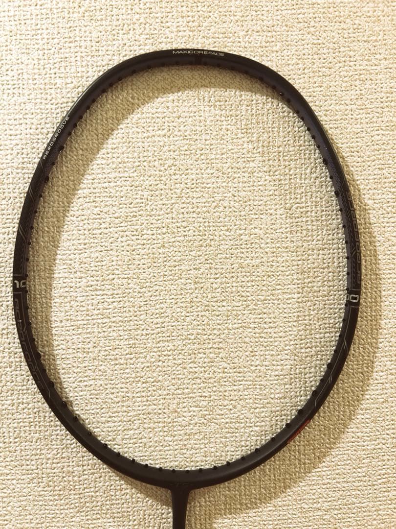 ミズノ アクロフォース 100 バドミントンラケット
