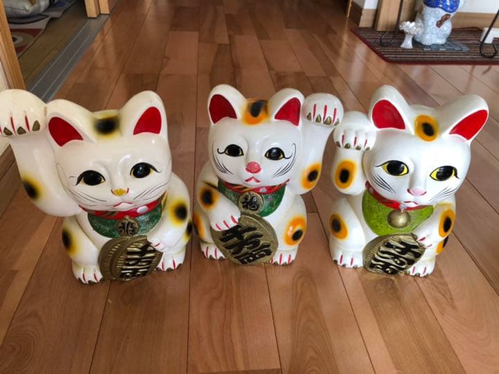 招き猫3体おまけ付き