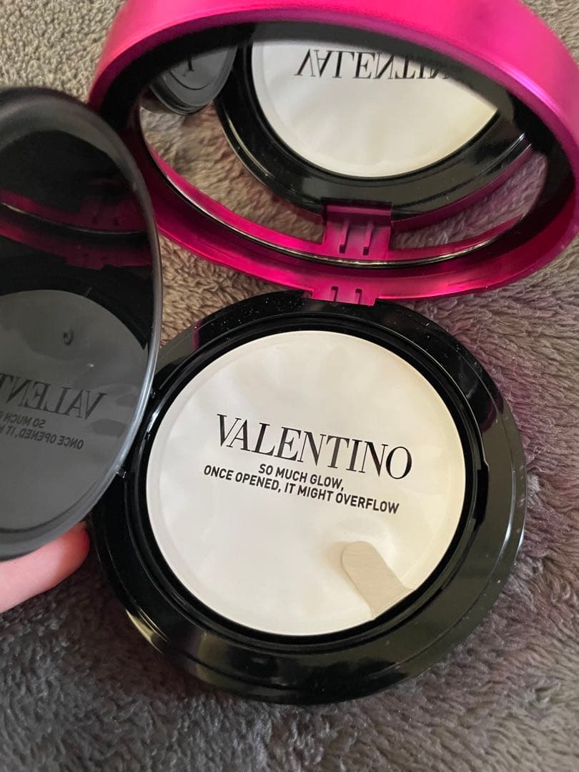VALENTINO GOクッション グロウ　PINK PP シークイン新品