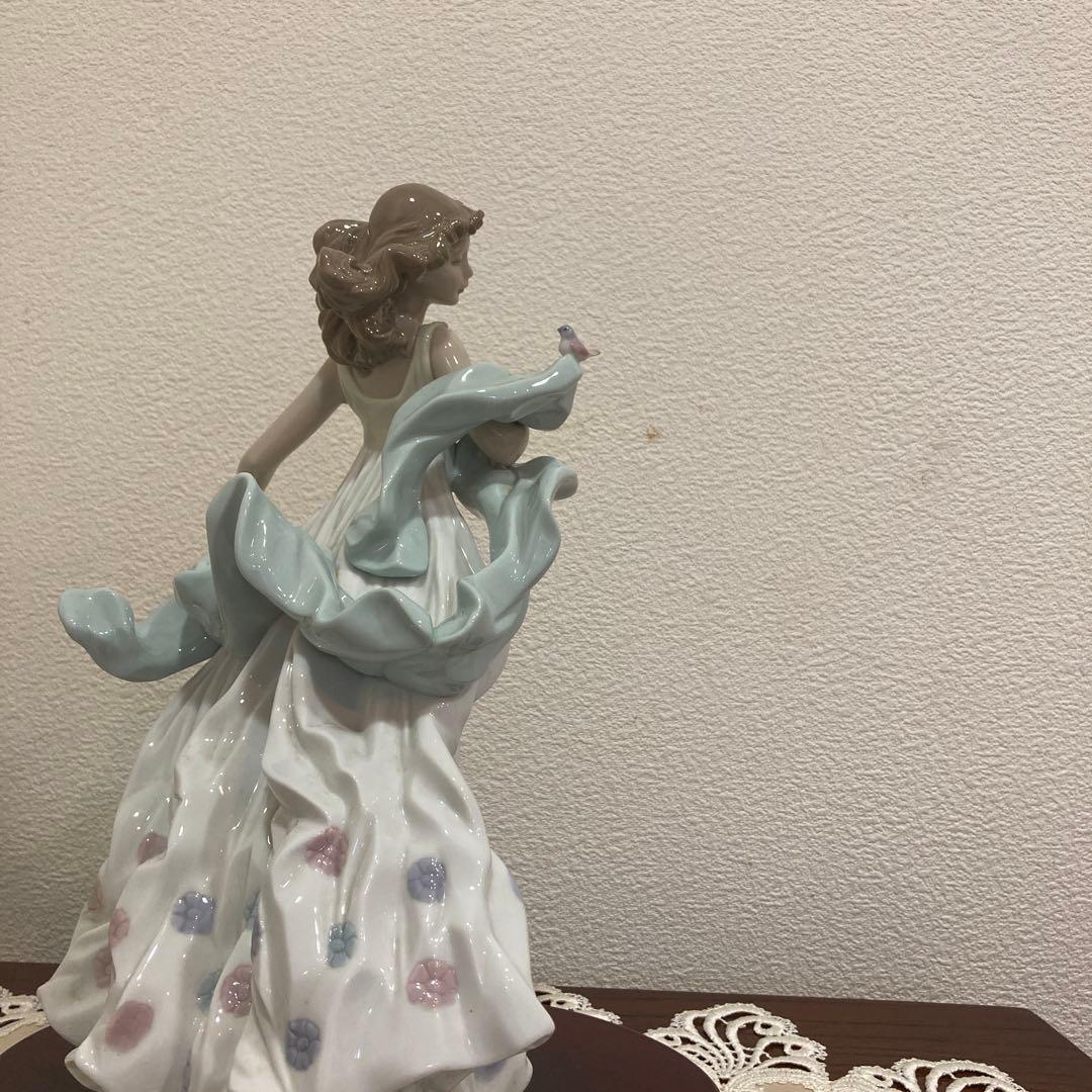 リヤドロ　「夏のセレナーデ」