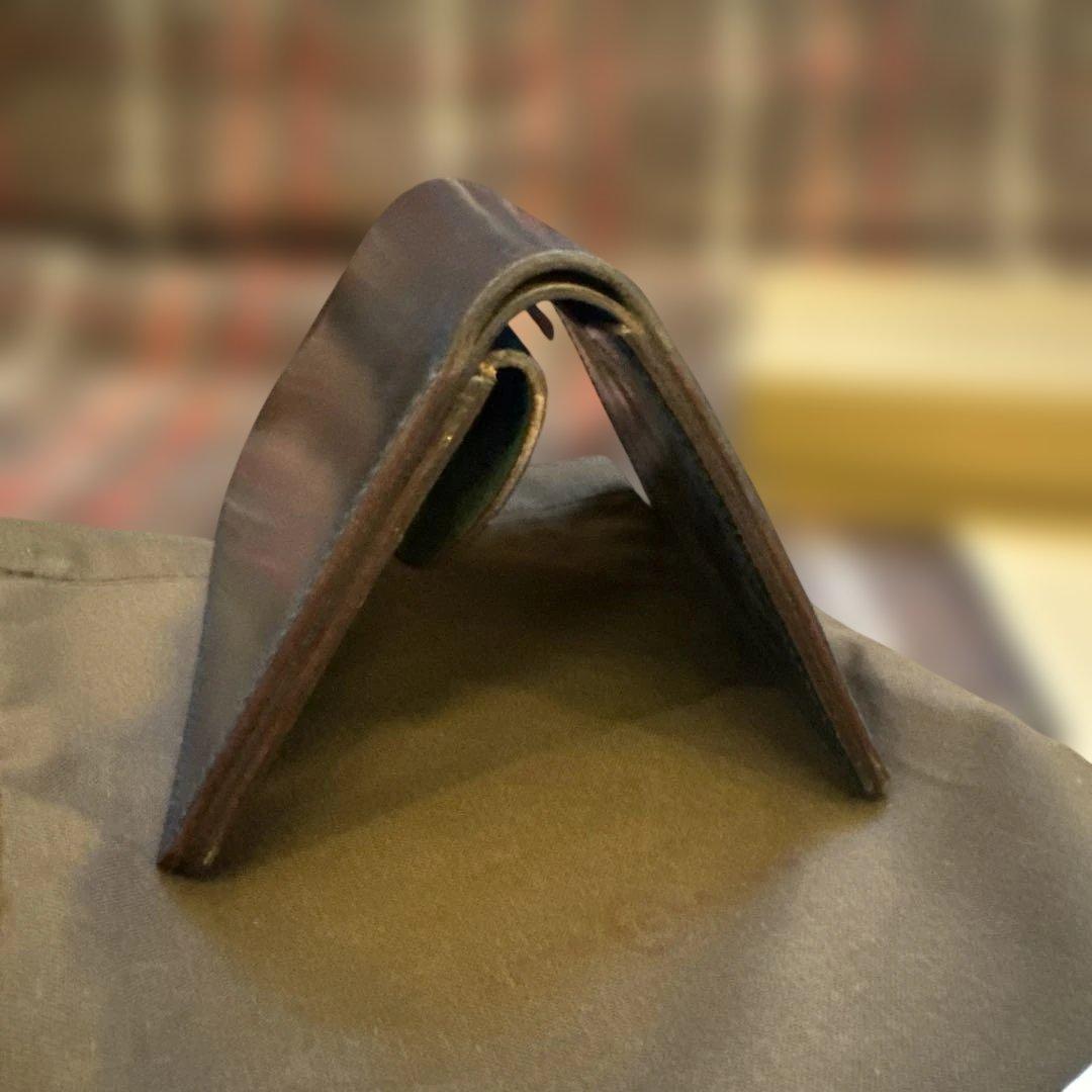 アーツアンドクラフツ米国ホーウィン社製紺色シェルコードバンウォレット新品未使用品