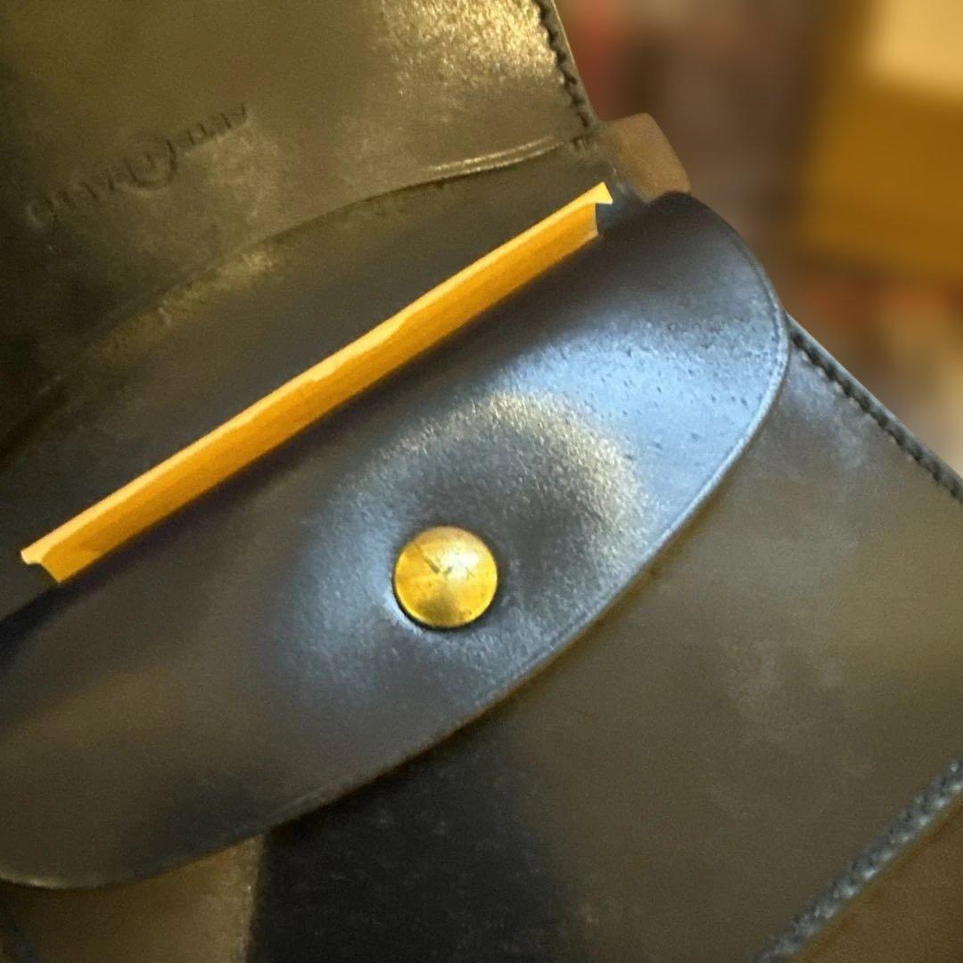 アーツアンドクラフツ米国ホーウィン社製紺色シェルコードバンウォレット新品未使用品