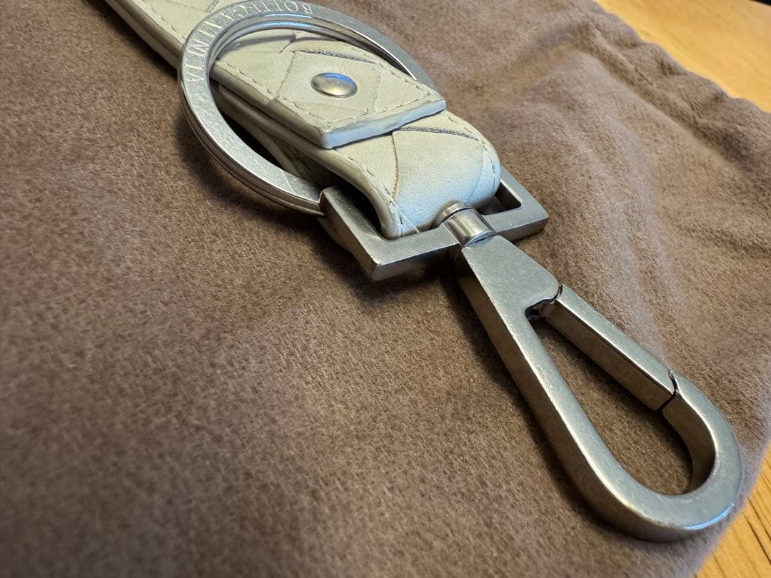 BOTTEGA VENETA キーリング(607492)アイボリー系ホワイト