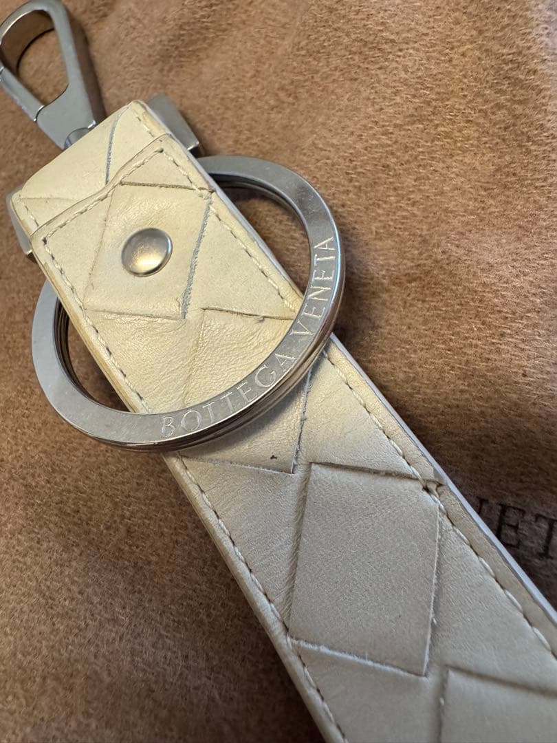 BOTTEGA VENETA キーリング(607492)アイボリー系ホワイト