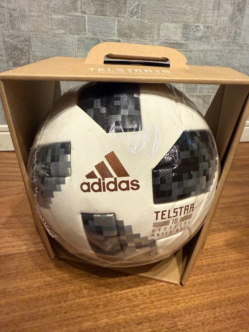 adidas TELSTAR 18 サッカーボール