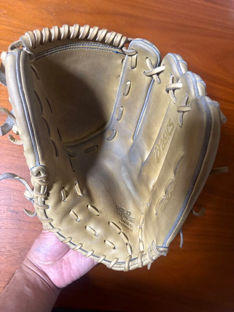 asics 投手用グローブ　ダルビッシュ型　ピッチャー用グロー