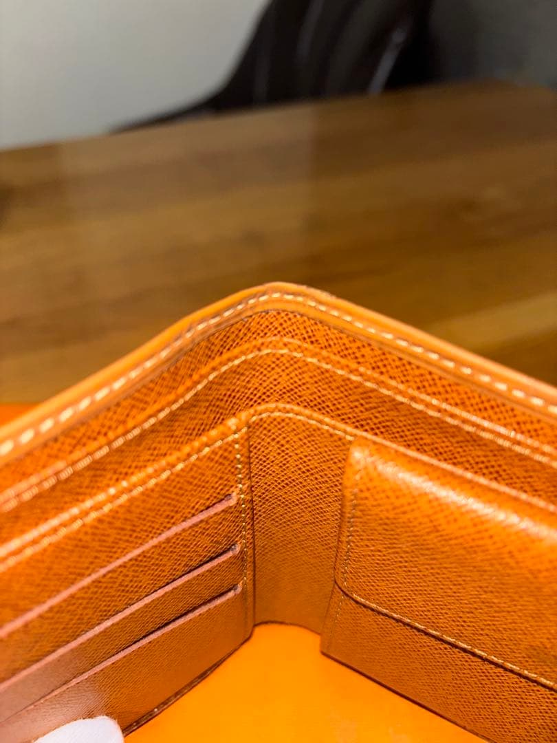 ケ*ウ様 ルイヴィトン エピ ポルトフォイユ・マルコ 二つ折り財布