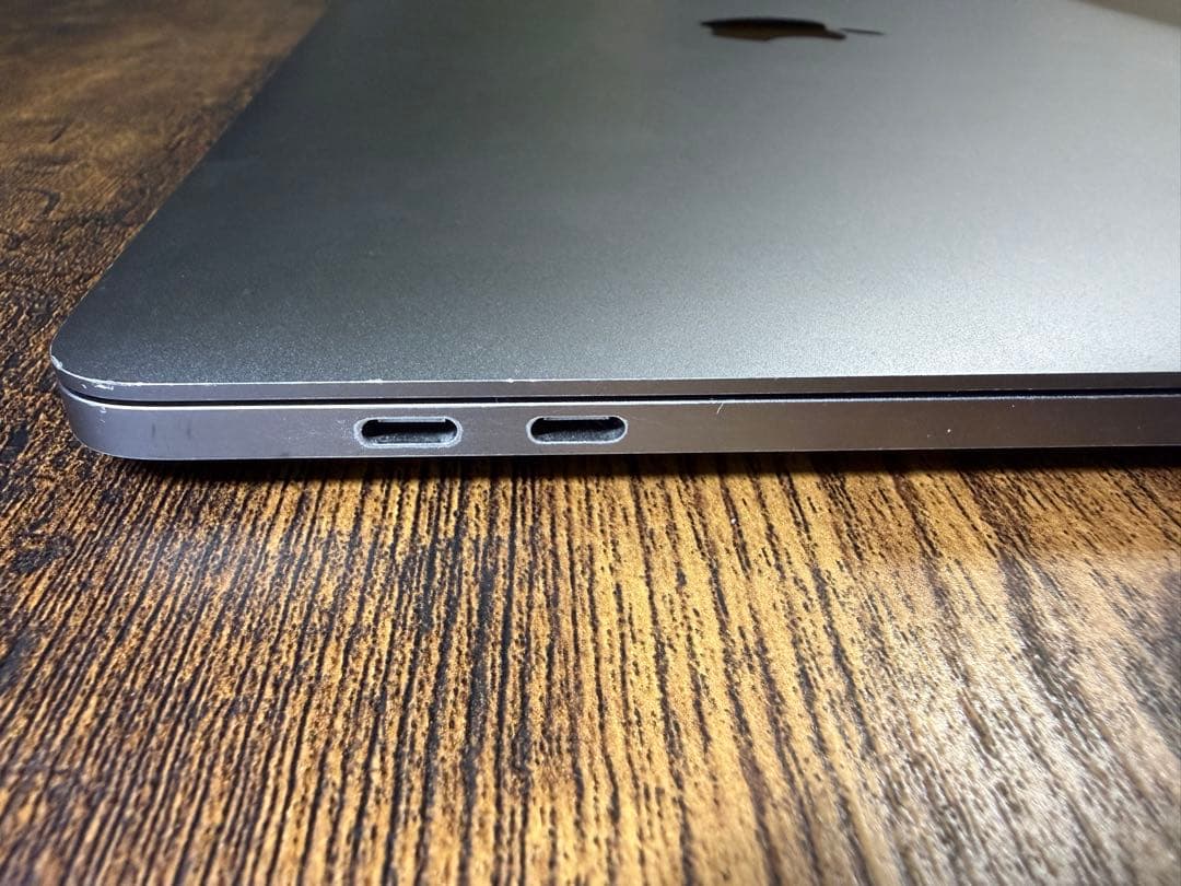 MacBook Pro 2019 13インチ Intel