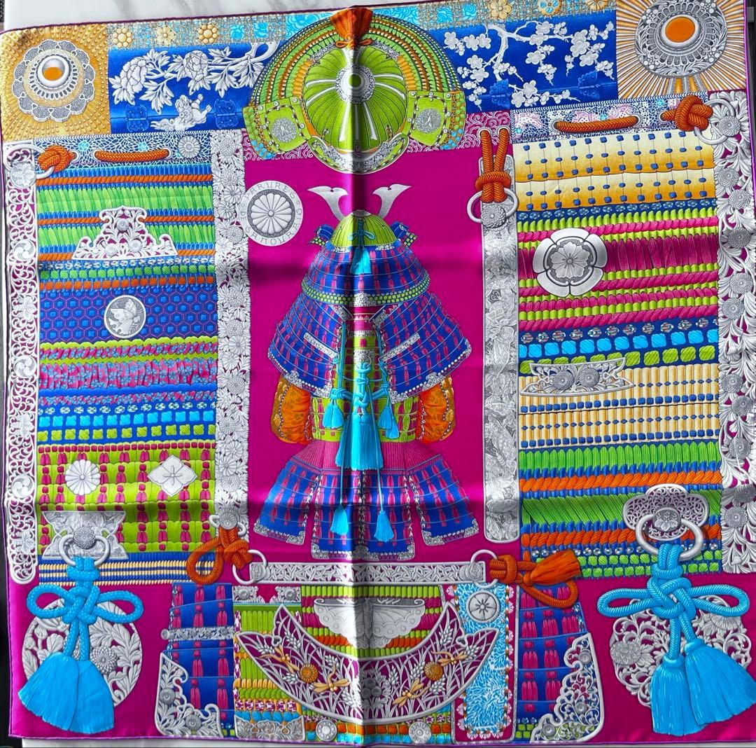 エルメス カレ90 侍の鎧兜 家紋 PARURES DE SAMOURAIS