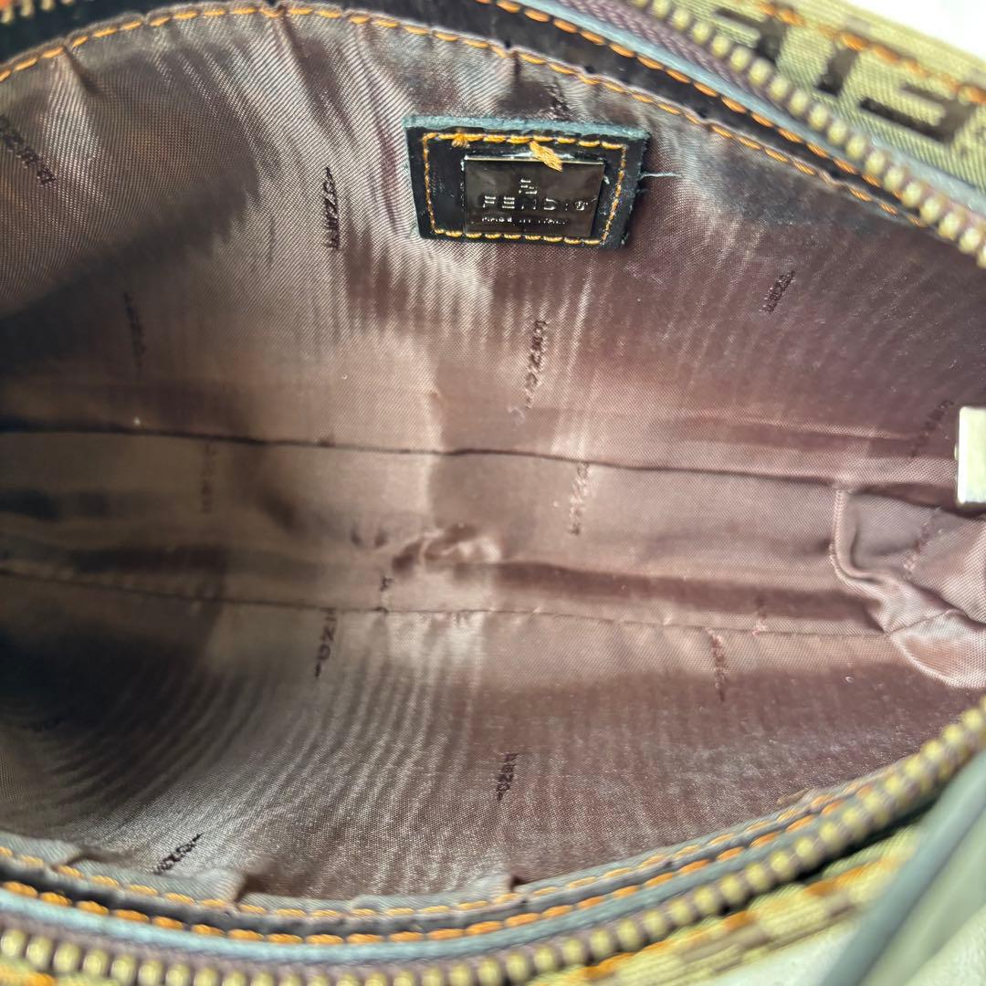 【美品】 FENDI ズッキーノ アクセサリーポーチ FFロゴ 総柄 レザー